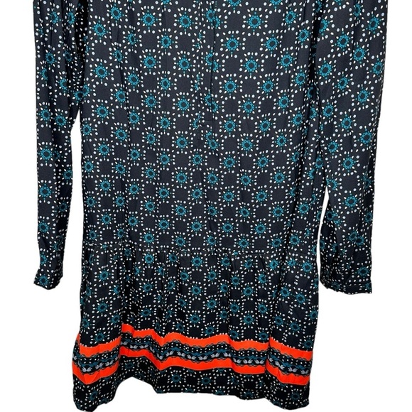 Loft Dress - Picture 3 of 7